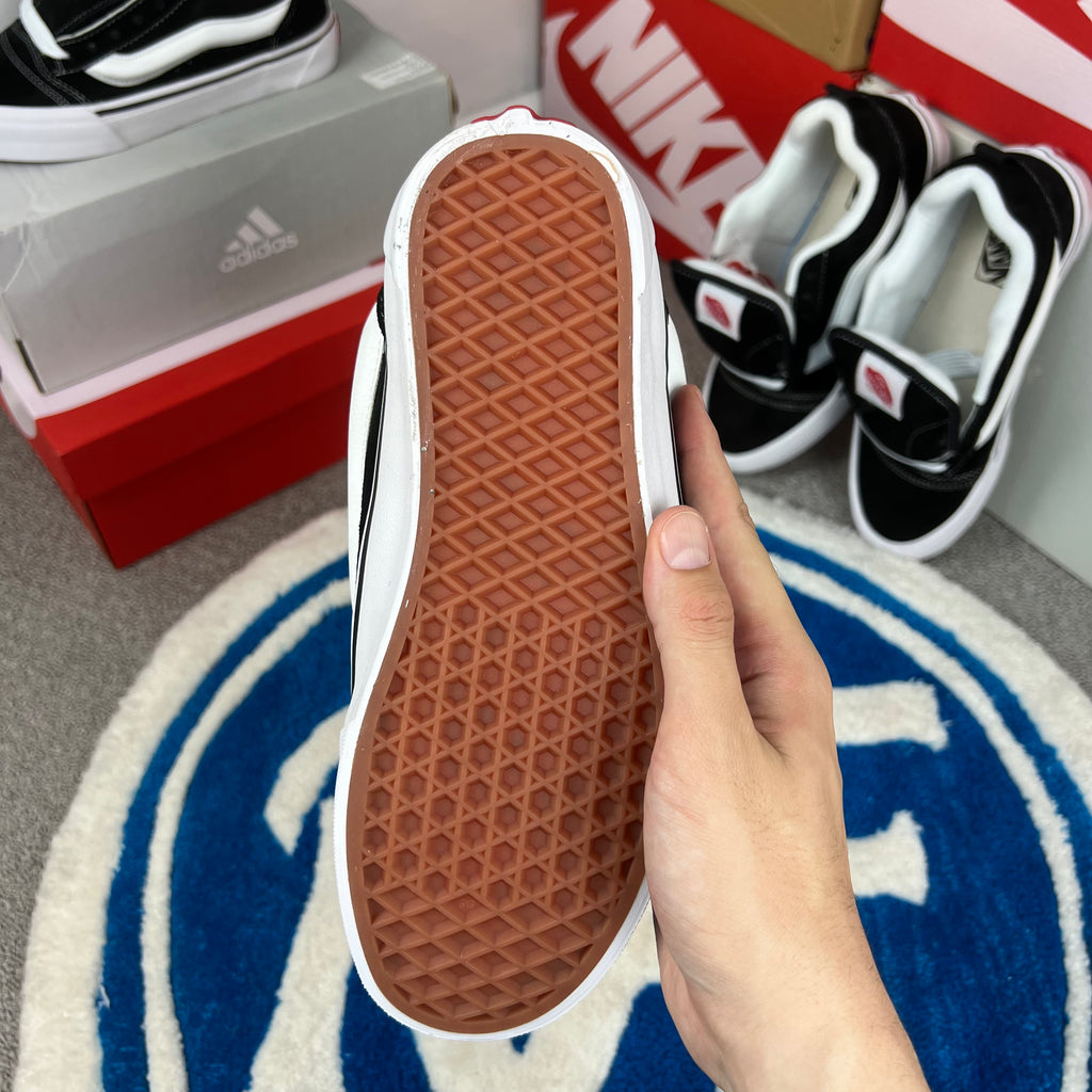 Vans Knu Skool